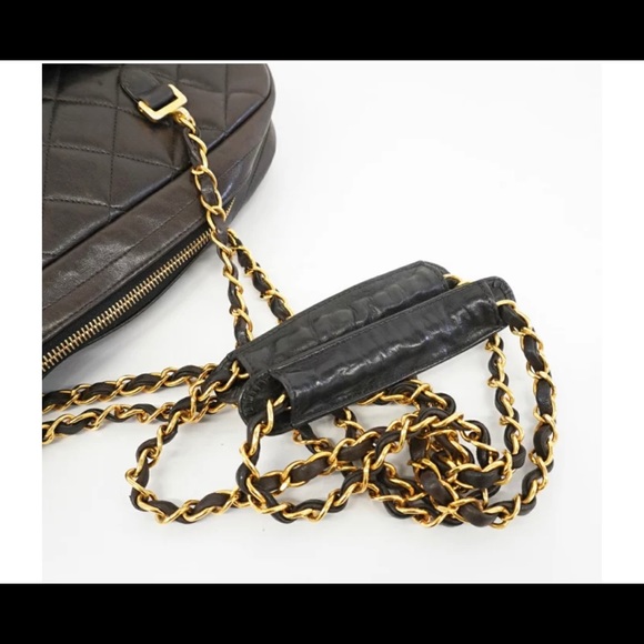 Authentic CHANEL quilted black lambskin tote - Picture 10 of 14